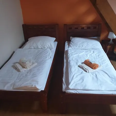 Pod Vinorskym Zamkem Vendégház *